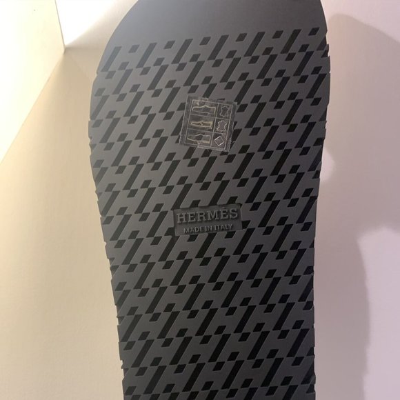 Hermes Chypre Sandals - Brand New, Never Worn. - Picture 2 of 2